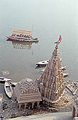 Varanasi - Scindia Ghat - Shiva temple